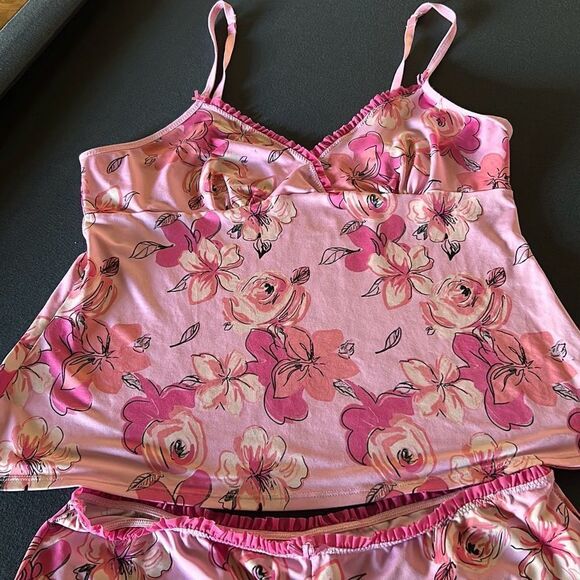 Victorias Secret PINK Sleepwear Set - Picture 2 of 7